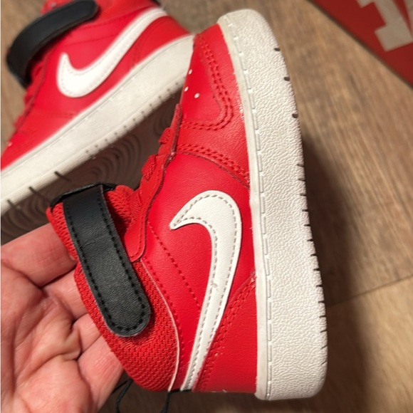 Nike Red and White High-Top Sneakers toddler size 5 - Picture 2 of 5